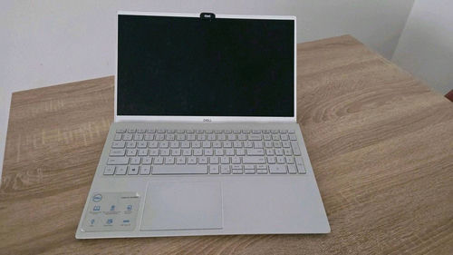 DELL Inspiron q5 5000