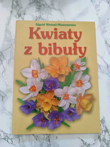 Kwiaty z bibuly