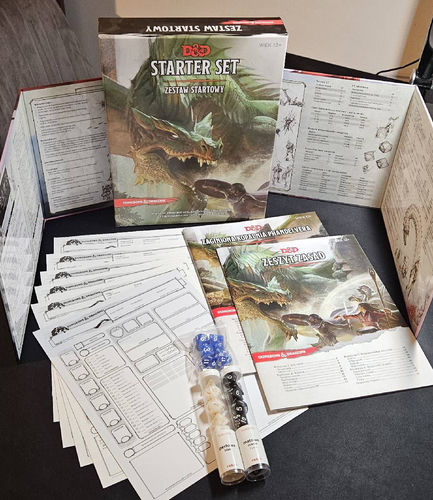 Dungeons & Dragons 5e - Zestaw Startowy + Ekran Mistrza Podziemi + dodatkowe kości