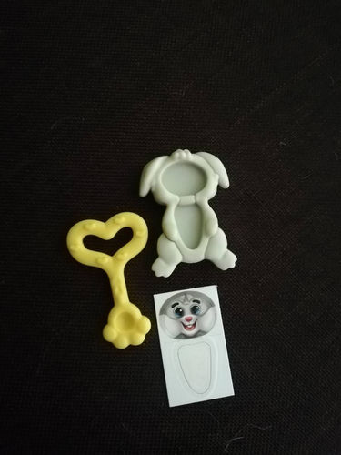 Zabawka dla dzieci Kinder niespodzianka figurka magiczny królik klucz