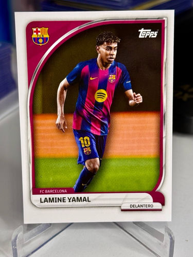 Topps Lamine Yamal FC Barcelona trading card, number 19, 2025 collection