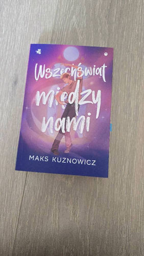 Wszechświat między nami