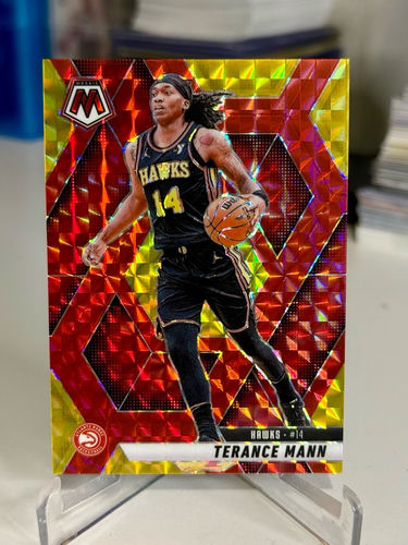 Terance Mann Atlanta Hawks 43/75 NBA card Panini Yellow Mosaic Prizm