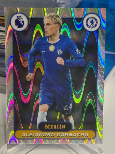 Alejandro Garnacho Chelsea karta kolekcjonerska Topps Merlin Seismic Refractor 2026