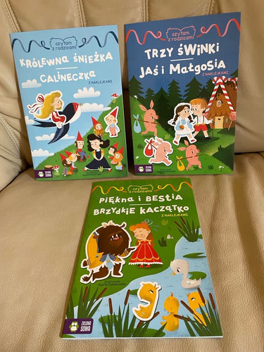 Zestaw 3 książeczki bajki czytanki naklejanki z naklejkami dla dzieci 