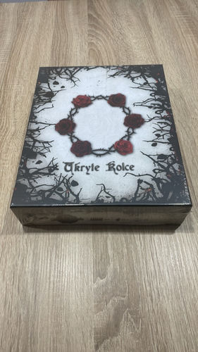 Black Rose Wars: Ukryte kolce
