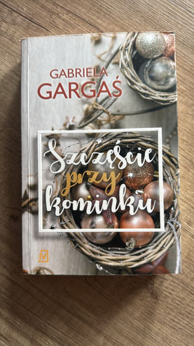 Szczęście przy kominku