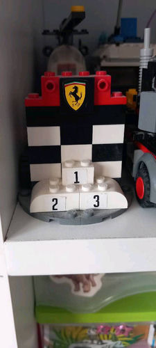 Podium lego shell