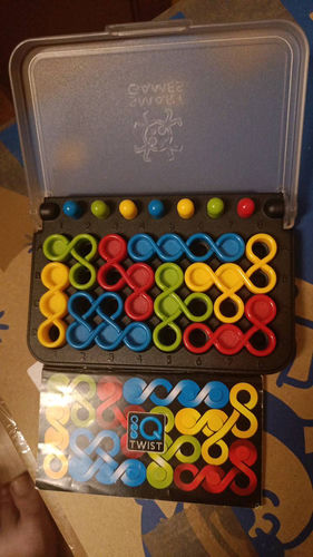 IQ TWIST Smart games