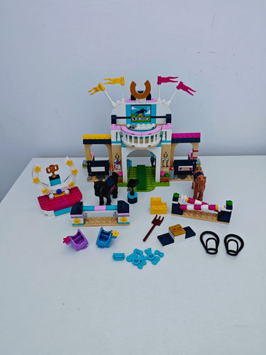 Lego friends Skoki przez przeszkody Stephanie 41367