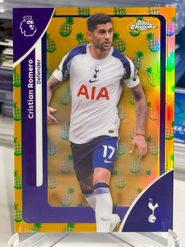 Cristian Romero Tottenham karta kolekcjonerska Topps Chrome Premier Pineapple Refractor