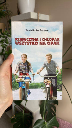 Dziewczyna i chłopak, wszystko na opak