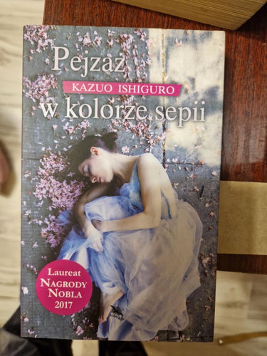Kazuo Ishiguro - Pejzaż w kolorze sepii