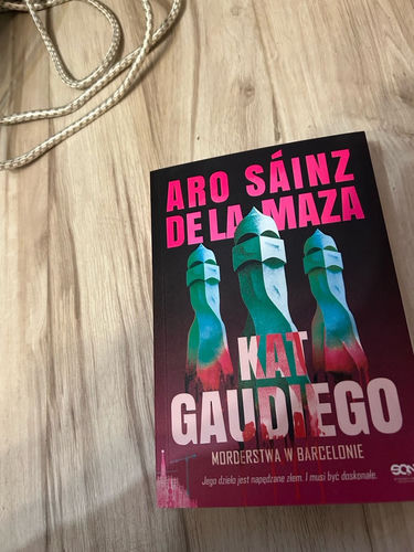 Aro Sáinz de la Maza - Kat Gaudiego