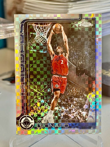 Kawhi Leonard Los Angeles Clippers karta NBA Topps Prism Refractor Chrome Update