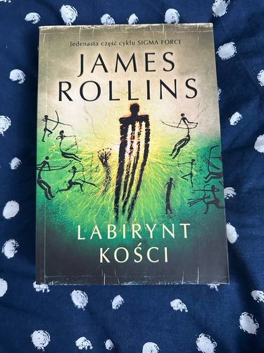 Labirynt kości. Sigma force. Tom 11
