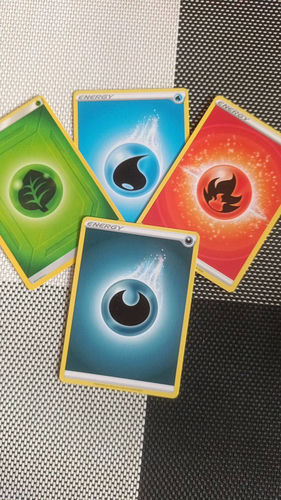 Karty energii Pokemon orginalne 