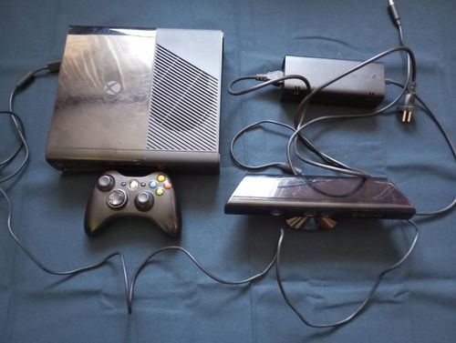 Xbox 360E kompletny zestaw Kinect 75 gier na dysku 